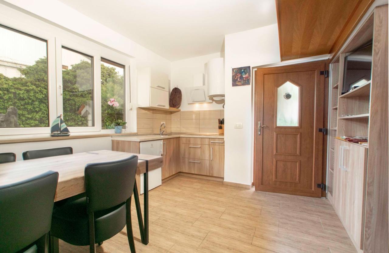 Apartmaji Pri Bosi Nogi Izola Buitenkant foto