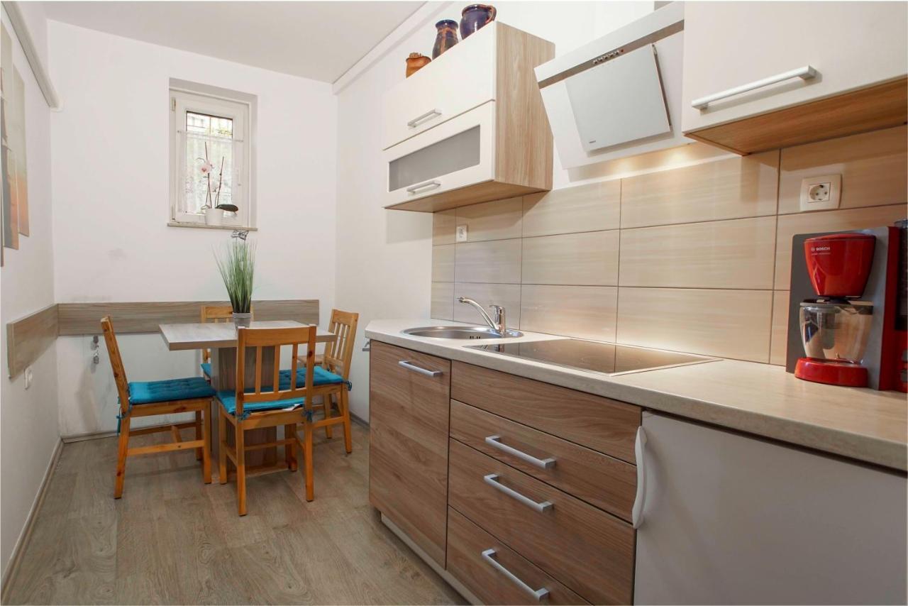 Apartmaji Pri Bosi Nogi Izola Buitenkant foto