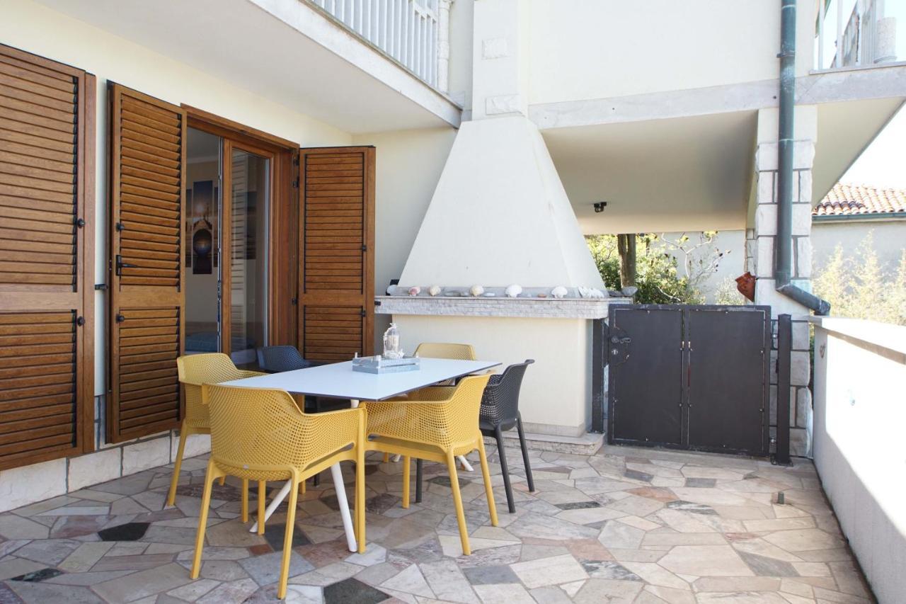 Apartmaji Pri Bosi Nogi Izola Buitenkant foto